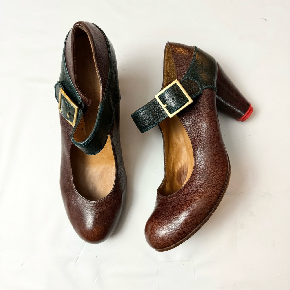 Chie Mihara Brown Leather Mary Jane Heels with Dark Green Strap and Gold Buckle